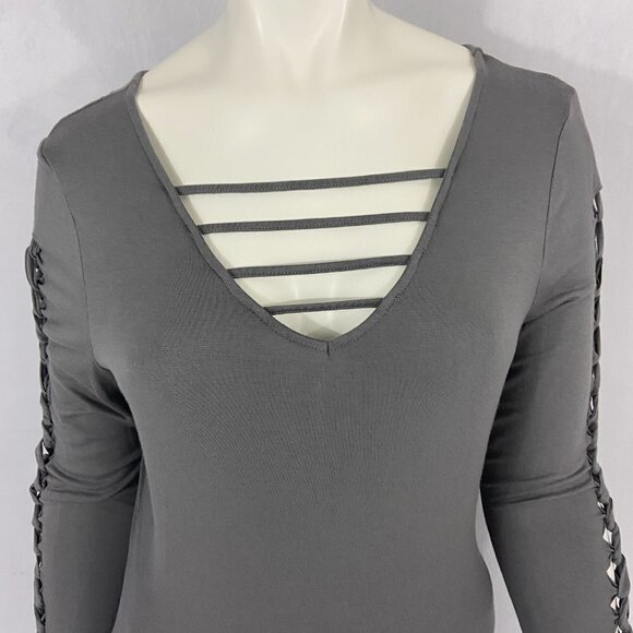 Venus Women's Cut Out Sleeve Detail Blouse Top Size L Grey V-Neck Strappy NWOT - Picture 2 of 9